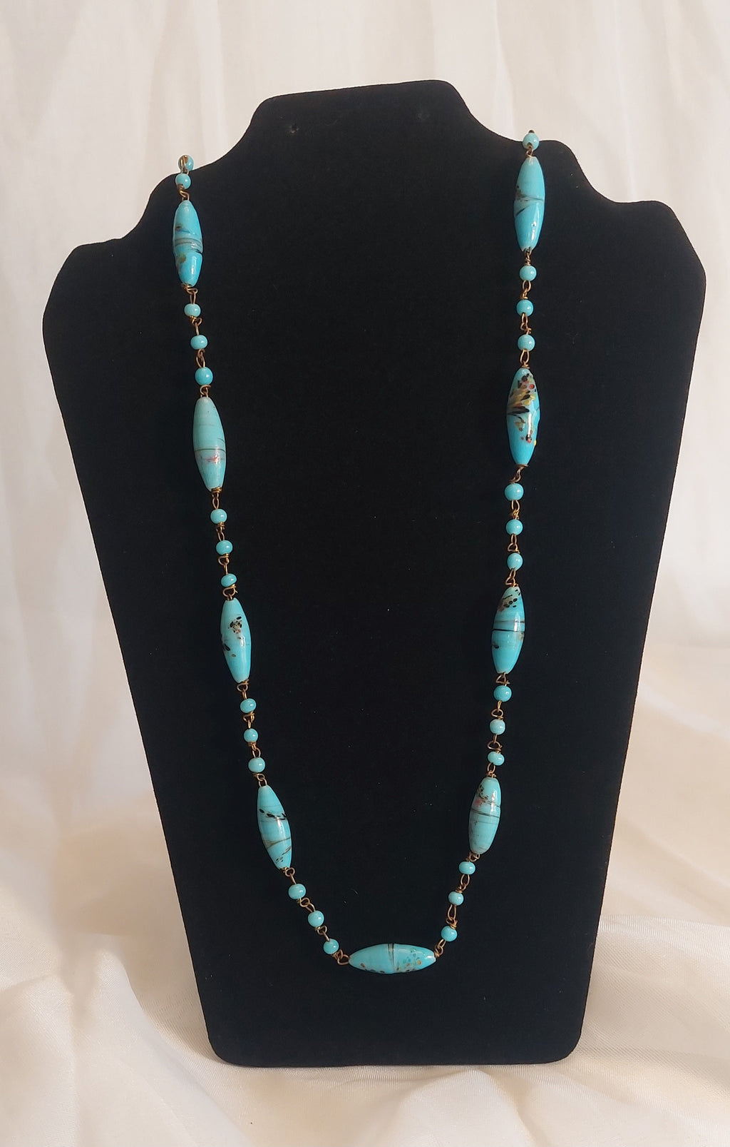Vintage glass bead necklace