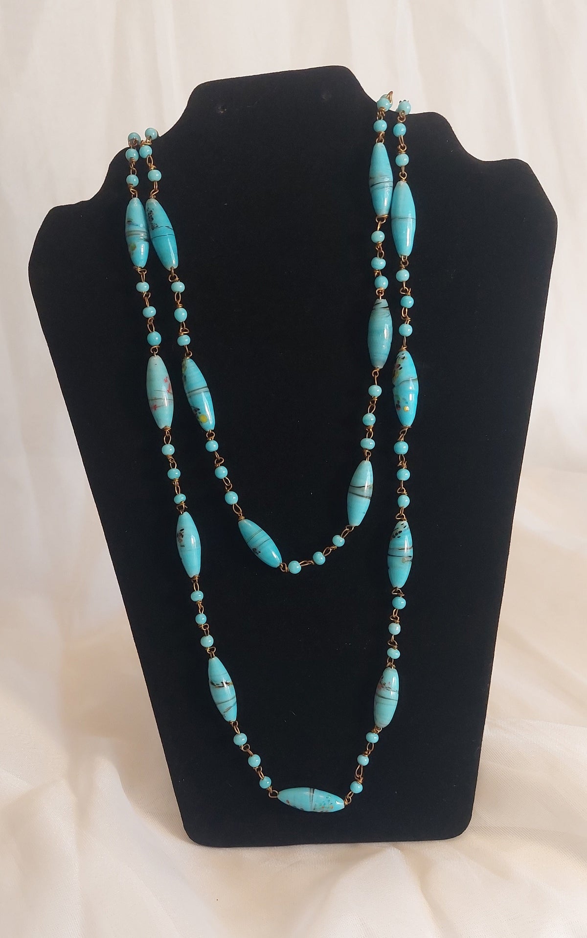 Vintage glass bead necklace