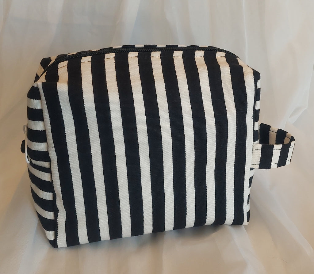 Makeup bag