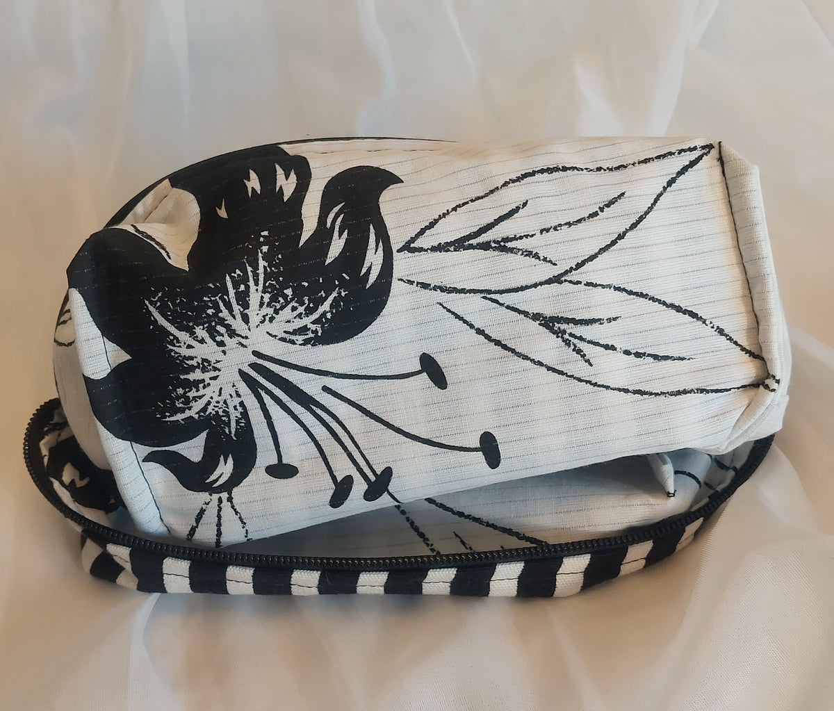 Makeup bag