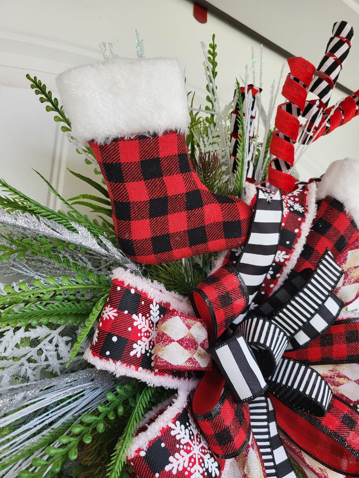 Beautiful Winter Doorhanger