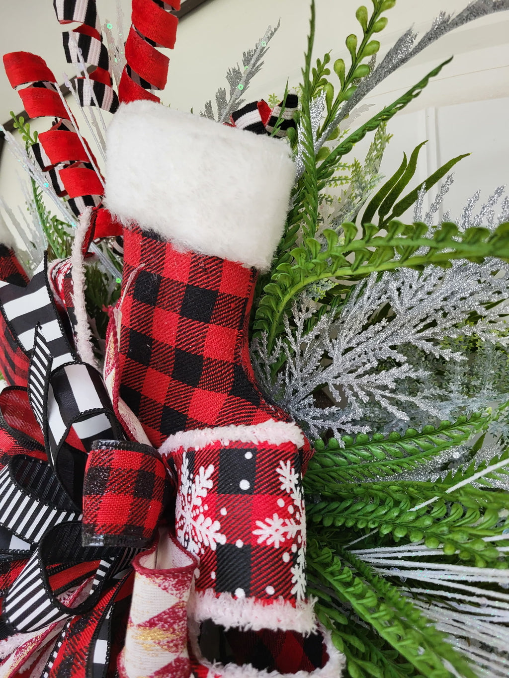 Beautiful Winter Doorhanger