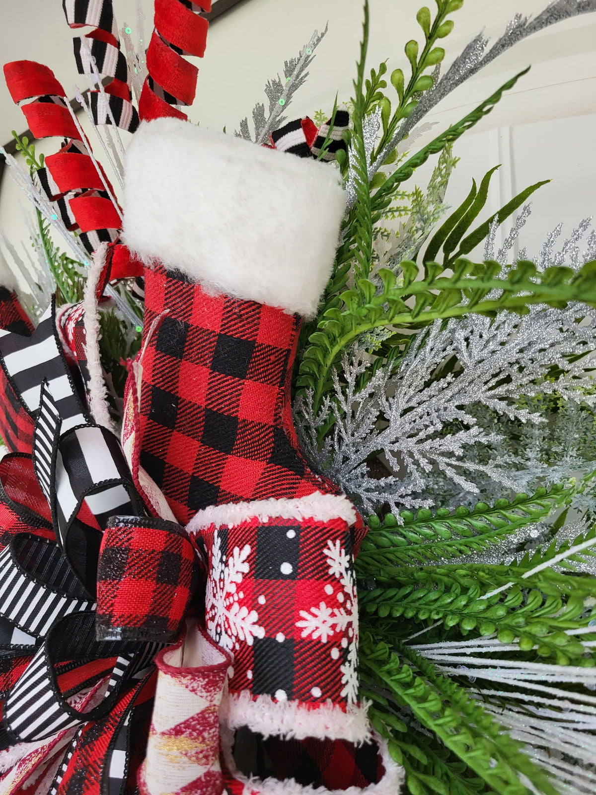 Beautiful Winter Doorhanger